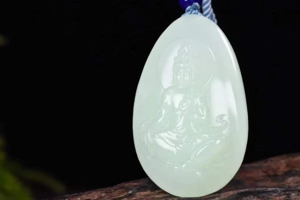 收藏和田玉手把件,什么样的玉把件比较好?-第2张图片-翡翠网 收藏和田玉手把件,什么样的玉把件比较好?-第2张图片-翡翠网