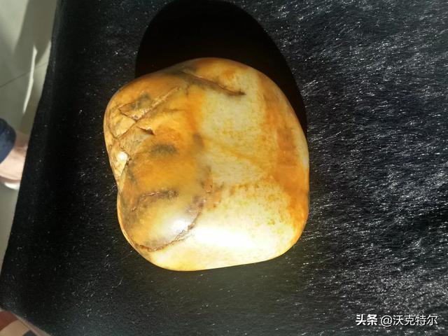 如何辨别和田籽料的真假？-第5张图片-翡翠网