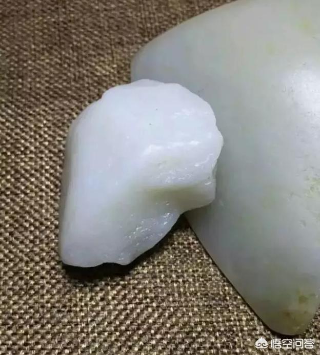 和田玉山料值钱吗？-第7张图片-翡翠网