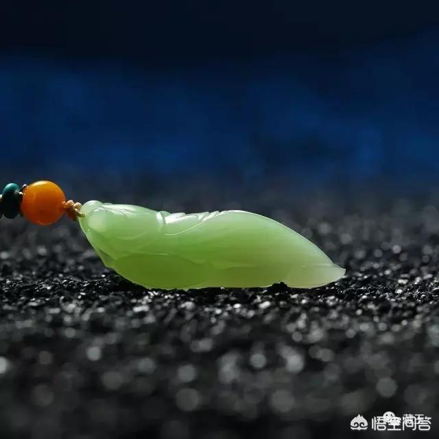现在和田玉市场什么样的玉最受欢迎?-第8张图片-翡翠网 现在和田玉市场什么样的玉最受欢迎?-第8张图片-翡翠网