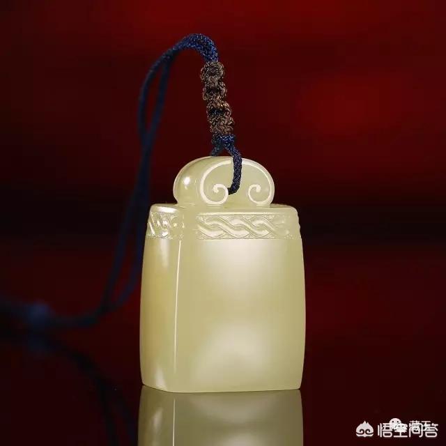 现在和田玉市场什么样的玉最受欢迎?-第10张图片-翡翠网 现在和田玉市场什么样的玉最受欢迎?-第10张图片-翡翠网