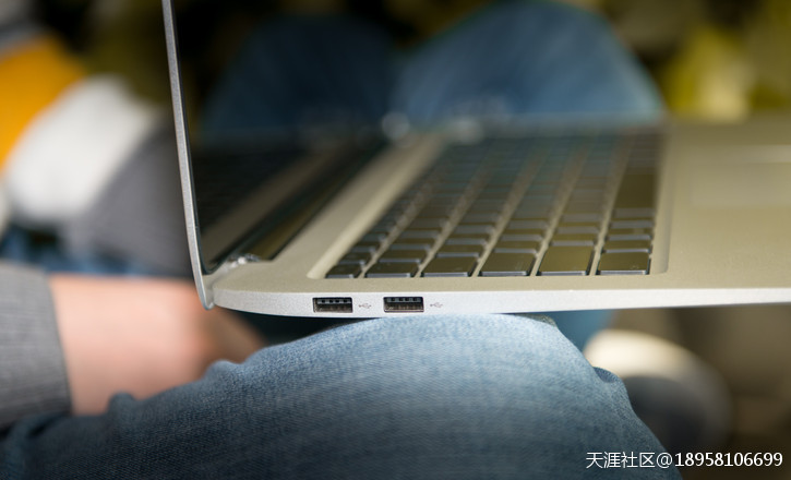 iFunk翼 | 14寸+全金属+8G内存超值超极本-第7张图片-翡翠网 iFunk翼 | 14寸+全金属+8G内存超值超极本-第7张图片-翡翠网