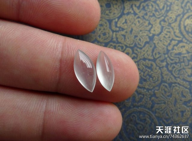 【大器翡翠】—— 一堆 玻璃种 高冰种 翡翠蛋面!-第5张图片-翡翠网 【大器翡翠】—— 一堆 玻璃种 高冰种 翡翠蛋面!-第5张图片-翡翠网