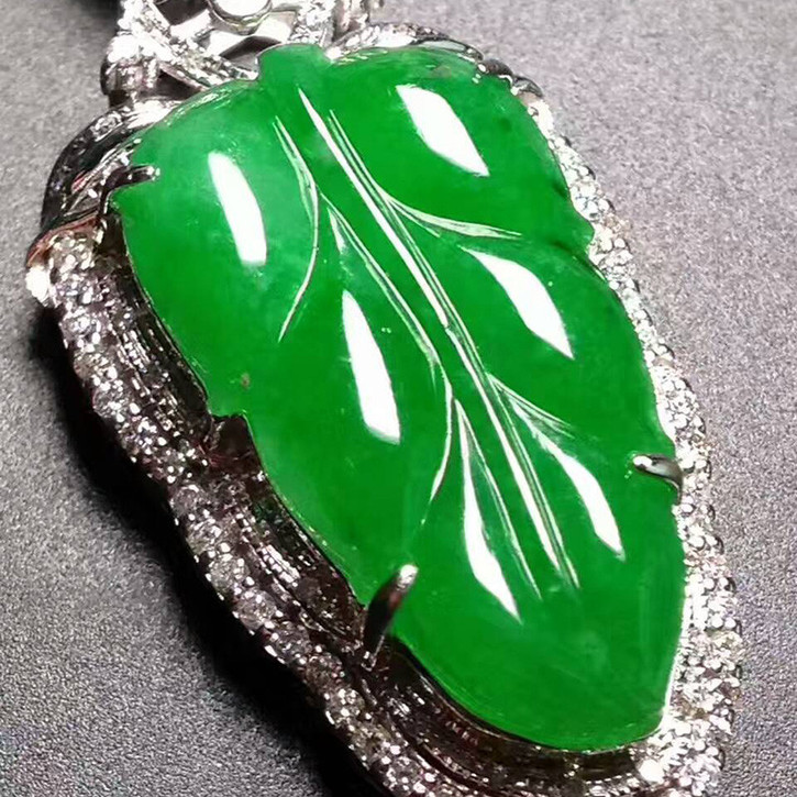 不知道翡翠是怎么来的,怎么能辨别真假呢?-第12张图片-翡翠网 不知道翡翠是怎么来的,怎么能辨别真假呢?-第12张图片-翡翠网