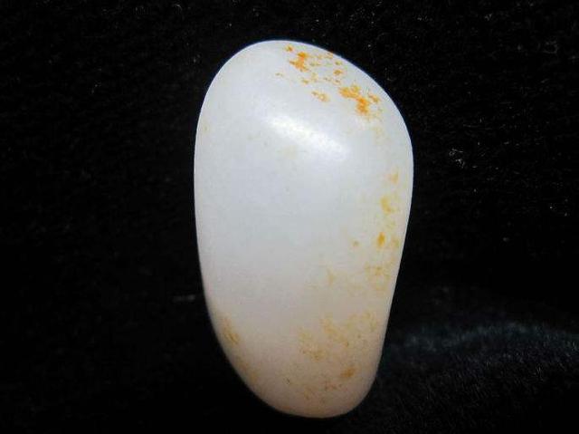 汗液对和田玉把件有什么危害吗？-第5张图片-翡翠网