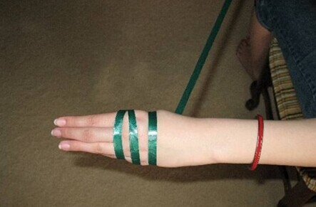 《碧玉张》手镯取不下来的最后绝招----捆绳取镯法-第3张图片-翡翠网