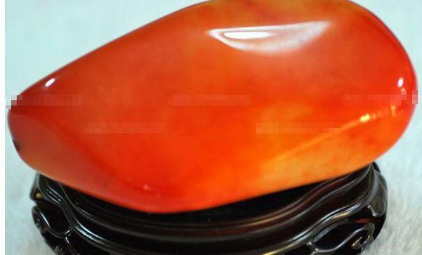 怎么鉴定黄龙玉真假好坏?-第2张图片-翡翠网 怎么鉴定黄龙玉真假好坏?-第2张图片-翡翠网