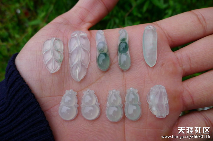 缅甸翡翠A货 阳美出品 冰种三彩福寿牌子一对 吊坠/挂件-第31张图片-翡翠网 缅甸翡翠A货 阳美出品 冰种三彩福寿牌子一对 吊坠/挂件-第31张图片-翡翠网