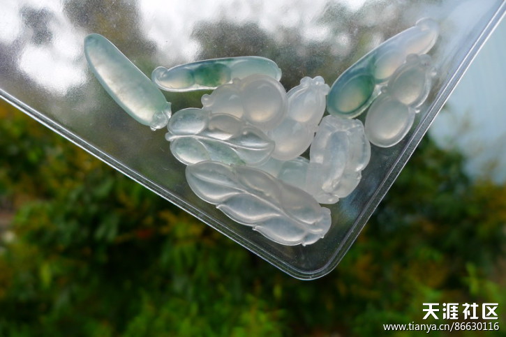 缅甸翡翠A货 阳美出品 冰种三彩福寿牌子一对 吊坠/挂件-第35张图片-翡翠网 缅甸翡翠A货 阳美出品 冰种三彩福寿牌子一对 吊坠/挂件-第35张图片-翡翠网