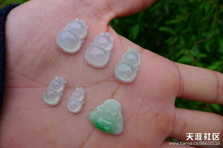 缅甸翡翠A货 阳美出品 冰种三彩福寿牌子一对 吊坠/挂件-第42张图片-翡翠网 缅甸翡翠A货 阳美出品 冰种三彩福寿牌子一对 吊坠/挂件-第42张图片-翡翠网