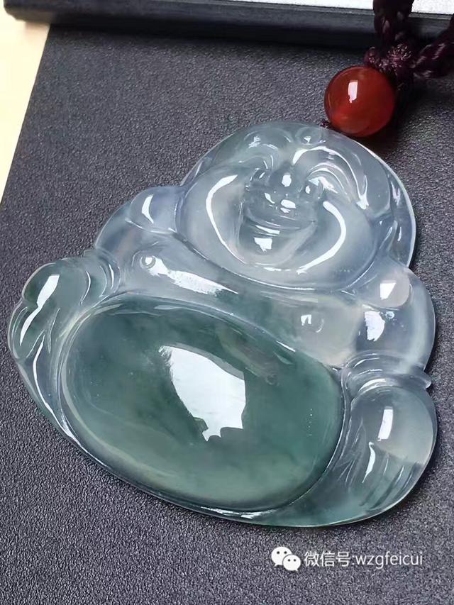 翡翠笑佛适合哪些人戴？戴翡翠笑佛有哪些好处？-第4张图片-翡翠网