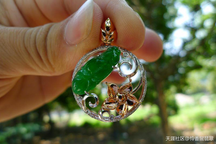 上NeW:阳绿蛋面吊坠、佛公、叶子、平安扣、耳钉、戒指等-第8张图片-翡翠网 上NeW:阳绿蛋面吊坠、佛公、叶子、平安扣、耳钉、戒指等-第8张图片-翡翠网