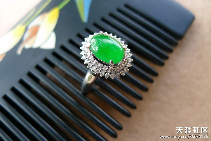 镶嵌精品：飘阳绿平安扣，阳绿戒指及吊坠，叶子，佛公-第12张图片-翡翠网