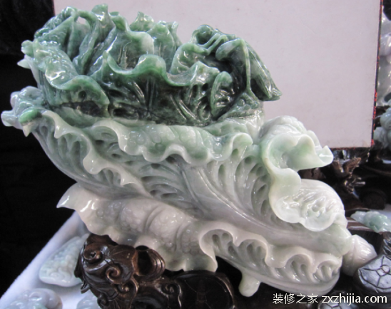 翡翠摆件有何风水寓意？翡翠摆件摆放风水-第2张图片-翡翠网