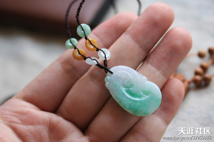 『蓝魔翡翠』一贴多物,黄花梨手串,精美的花件,手镯,手机链-第45张图片-翡翠网 『蓝魔翡翠』一贴多物,黄花梨手串,精美的花件,手镯,手机链-第45张图片-翡翠网