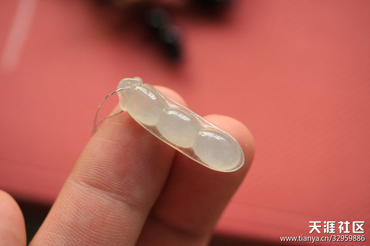 『蓝魔翡翠』一贴多物,黄花梨手串,精美的花件,手镯,手机链-第8张图片-翡翠网 『蓝魔翡翠』一贴多物,黄花梨手串,精美的花件,手镯,手机链-第8张图片-翡翠网