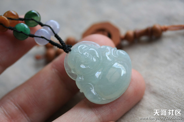 『蓝魔翡翠』一贴多物,黄花梨手串,精美的花件,手镯,手机链-第20张图片-翡翠网 『蓝魔翡翠』一贴多物,黄花梨手串,精美的花件,手镯,手机链-第20张图片-翡翠网