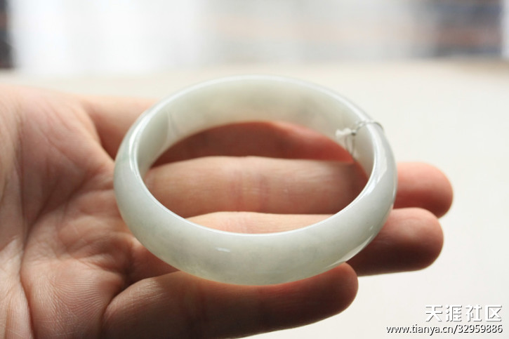 『蓝魔翡翠』一贴多物,黄花梨手串,精美的花件,手镯,手机链-第14张图片-翡翠网 『蓝魔翡翠』一贴多物,黄花梨手串,精美的花件,手镯,手机链-第14张图片-翡翠网