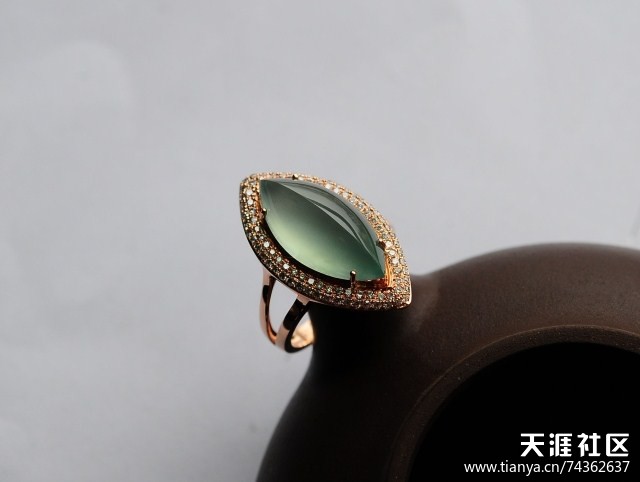 【大器翡翠】——玻璃种翡翠18K玫瑰金豪华大戒指！-第5张图片-翡翠网
