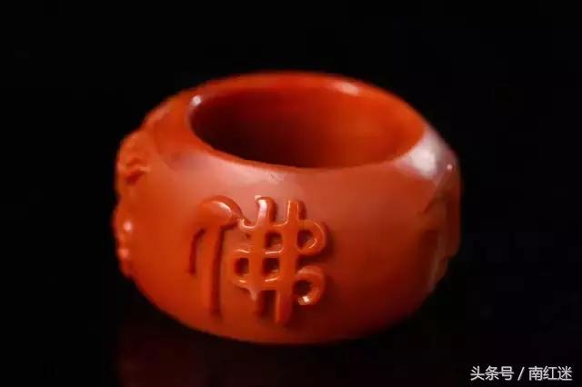 戒指是非常常见的珠宝首饰,它的来历是什么?戴戒指有什禁忌?-第5张图片-翡翠网 戒指是非常常见的珠宝首饰,它的来历是什么?戴戒指有什禁忌?-第5张图片-翡翠网