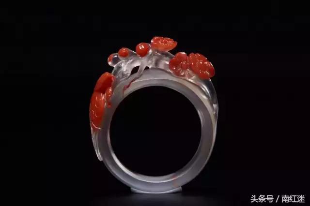 戒指是非常常见的珠宝首饰,它的来历是什么?戴戒指有什禁忌?-第4张图片-翡翠网 戒指是非常常见的珠宝首饰,它的来历是什么?戴戒指有什禁忌?-第4张图片-翡翠网