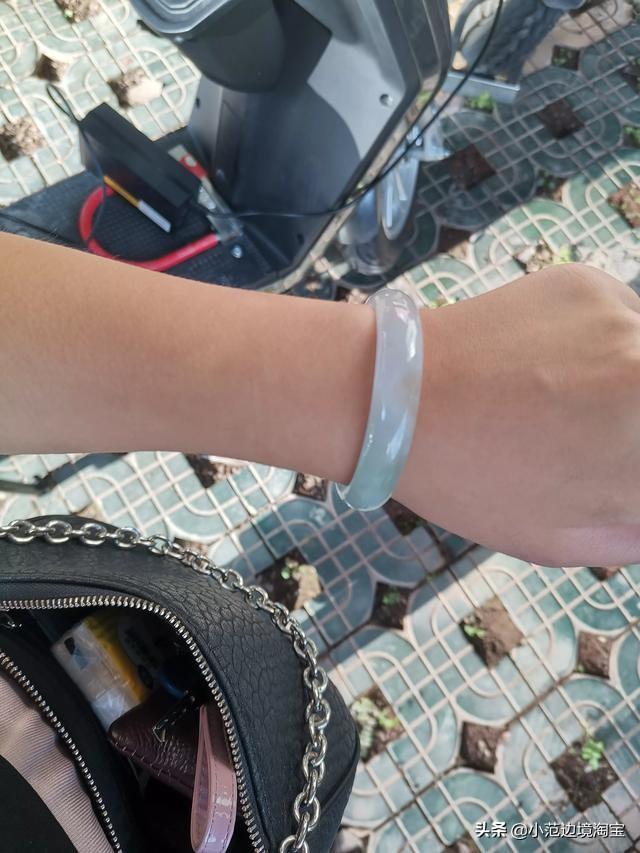 是翡翠吗?-第4张图片-翡翠网 是翡翠吗?-第4张图片-翡翠网