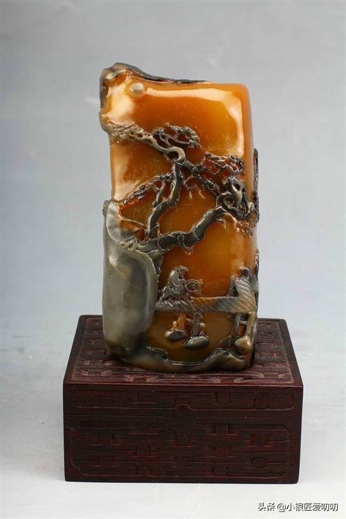 我想知道喜欢这种玉石的有多少?-第8张图片-翡翠网 我想知道喜欢这种玉石的有多少?-第8张图片-翡翠网