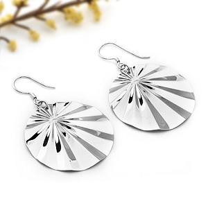 纯银戒指 镶玛瑙碎锆男士戒指-第3张图片-翡翠网 纯银戒指 镶玛瑙碎锆男士戒指-第3张图片-翡翠网