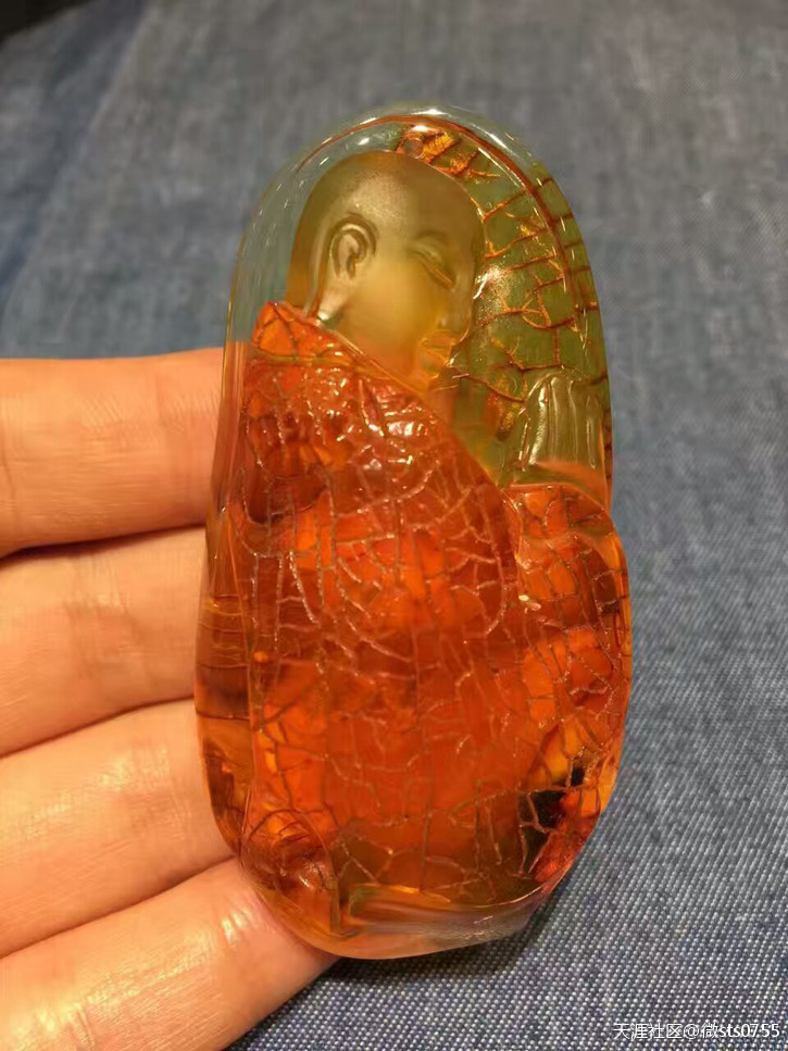 琥珀蜜蜡首饰雕件、珠宝、每天发一些新出图片供大家欣赏。多图看过瘾-第19张图片-翡翠网