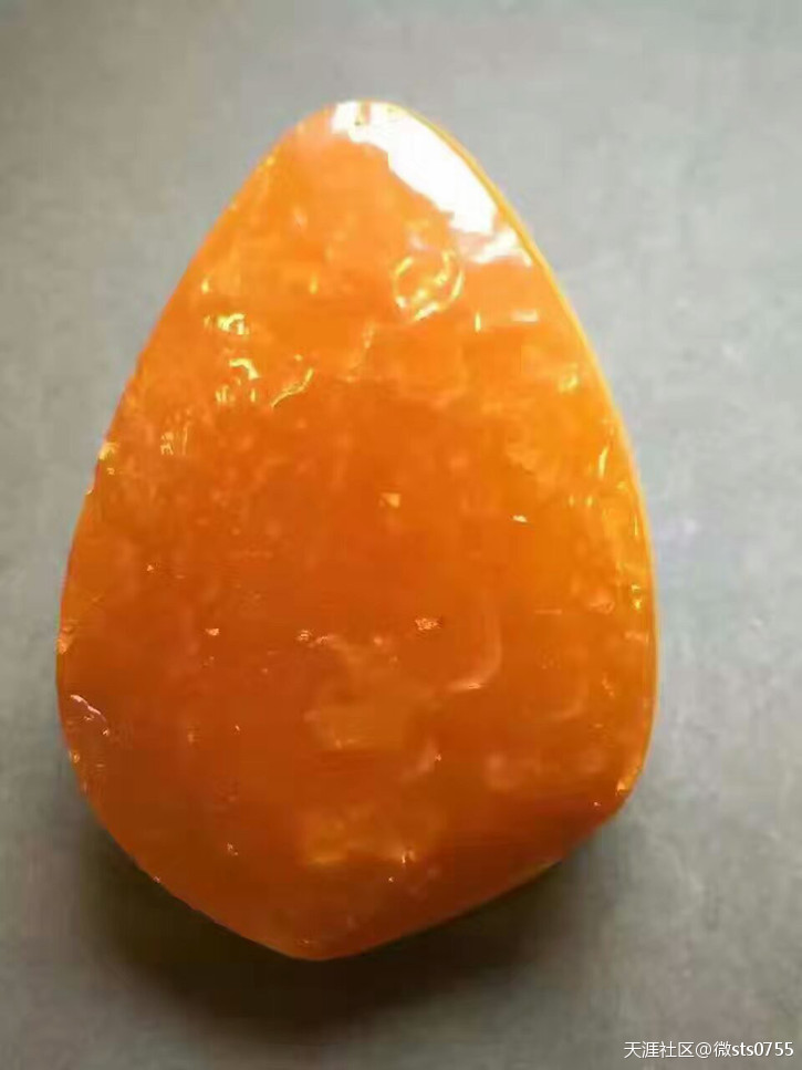 琥珀蜜蜡首饰雕件、珠宝、每天发一些新出图片供大家欣赏。多图看过瘾-第1张图片-翡翠网