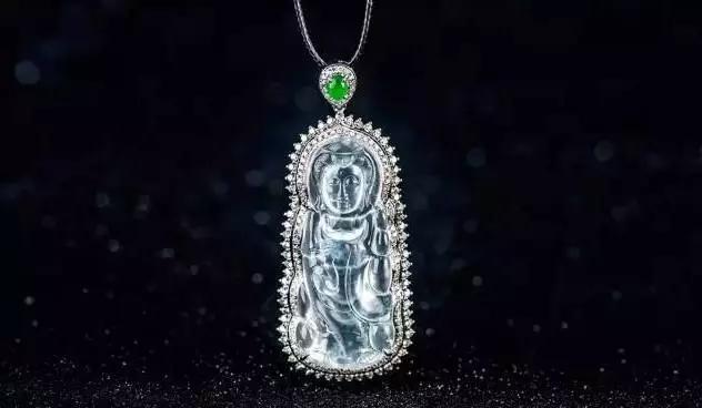 如何挑选翡翠观音?-第1张图片-翡翠网 如何挑选翡翠观音?-第1张图片-翡翠网