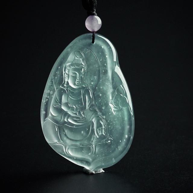 不同造型的翡翠观音,分别代表着什么寓意呢?-第7张图片-翡翠网 不同造型的翡翠观音,分别代表着什么寓意呢?-第7张图片-翡翠网