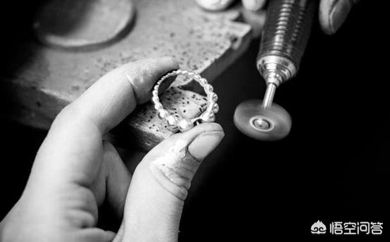 钻戒的钻在什么情况下容易掉？是不是所有的钻石戒指都容易掉？-第5张图片-翡翠网