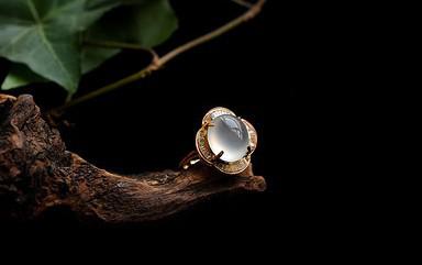 翡翠戒指要怎样保养-第7张图片-翡翠网 翡翠戒指要怎样保养-第7张图片-翡翠网