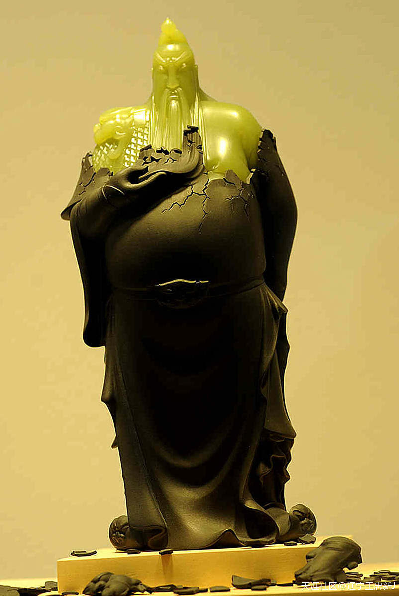 “大璞藏真”析木河-专访辽宁千璞滙珠宝集团董事长齐晓波 (上篇)-第6张图片-翡翠网 “大璞藏真”析木河-专访辽宁千璞滙珠宝集团董事长齐晓波 (上篇)-第6张图片-翡翠网