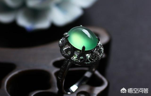 翡翠冰底和冰晴底哪个好？-第3张图片-翡翠网