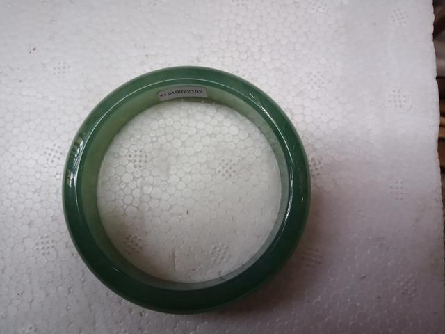 翡翠冰种是还有细分吗,怎么分的?-第7张图片-翡翠网 翡翠冰种是还有细分吗,怎么分的?-第7张图片-翡翠网