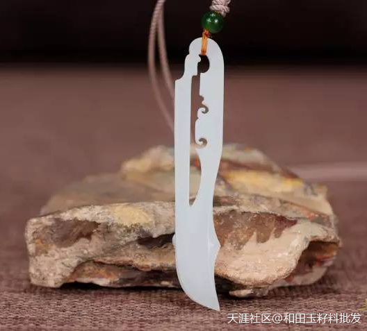 繁华落尽见真淳:玉雕的大巧若拙!-第4张图片-翡翠网 繁华落尽见真淳:玉雕的大巧若拙!-第4张图片-翡翠网