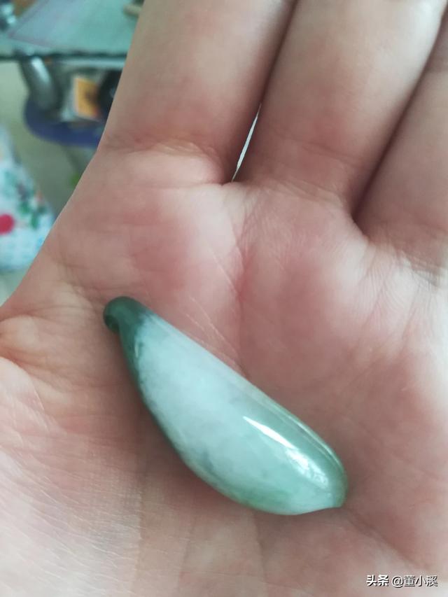 为什么同是冰种翡翠，却有的便宜，有的很贵？-第2张图片-翡翠网