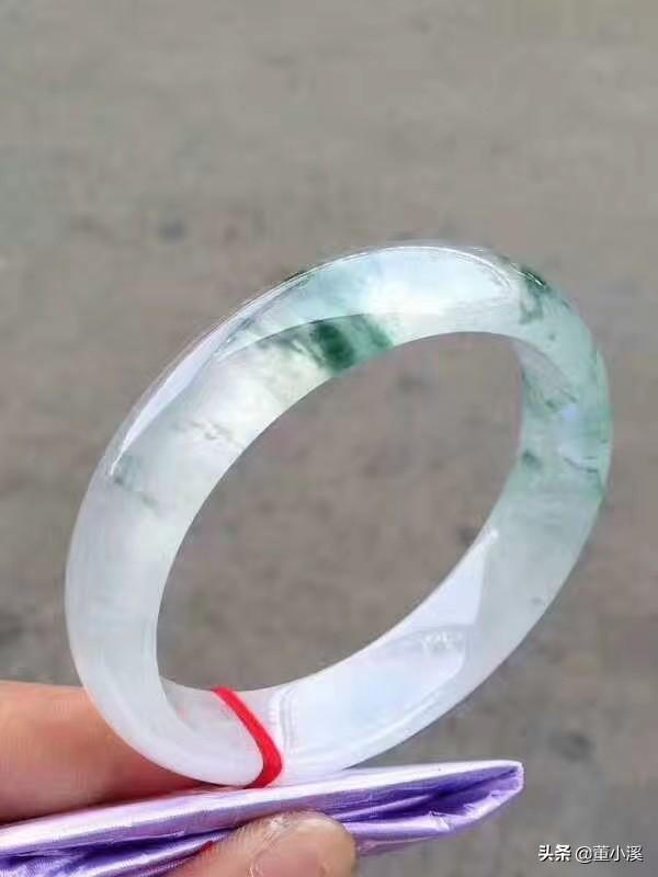 为什么同是冰种翡翠，却有的便宜，有的很贵？-第4张图片-翡翠网