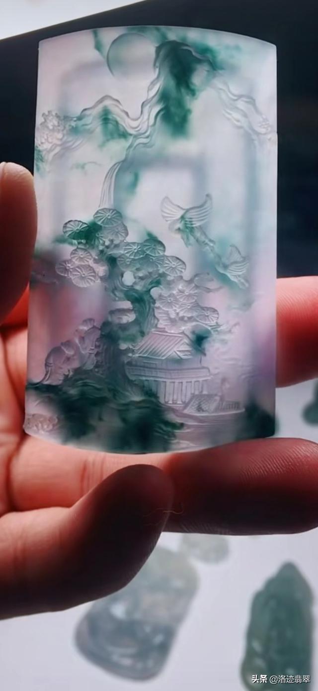 冰种,正冰种,高冰种翡翠差别在哪里?-第4张图片-翡翠网 冰种,正冰种,高冰种翡翠差别在哪里?-第4张图片-翡翠网