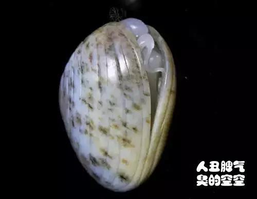 玉雕师是如何化腐朽为神奇的？-第5张图片-翡翠网