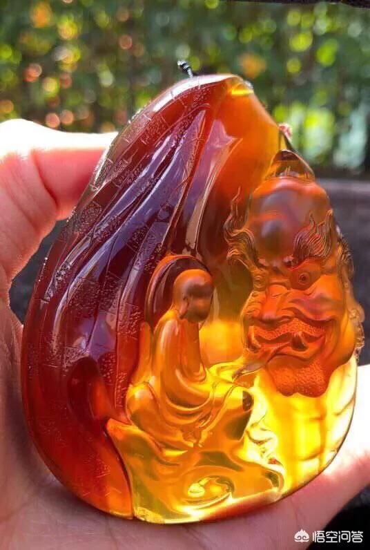 如何鉴别假翡翠和蜜蜡?-第5张图片-翡翠网 如何鉴别假翡翠和蜜蜡?-第5张图片-翡翠网