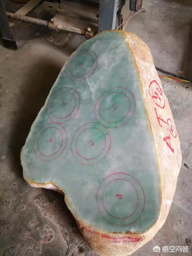 如何不用检测工具快速判断翡翠手镯是A货还是B货？-第3张图片-翡翠网