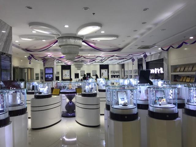 翡翠商家到底错在哪里?-第6张图片-翡翠网 翡翠商家到底错在哪里?-第6张图片-翡翠网