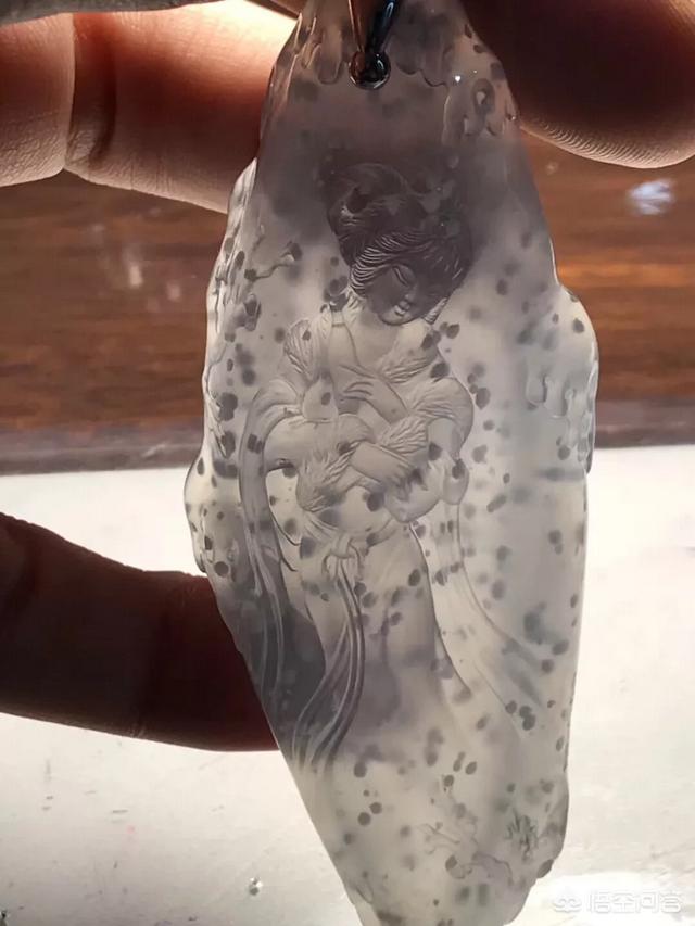 如何不用检测工具快速判断翡翠手镯是A货还是B货？-第18张图片-翡翠网