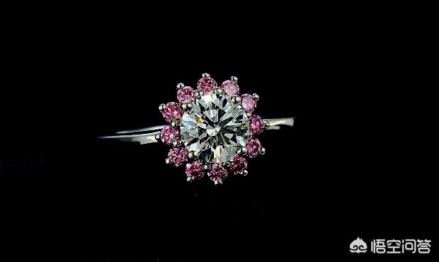 结婚钻戒什么牌子好?有哪些钻戒品牌值得购买呢?有哪些推荐呢?-第1张图片-翡翠网 结婚钻戒什么牌子好?有哪些钻戒品牌值得购买呢?有哪些推荐呢?-第1张图片-翡翠网