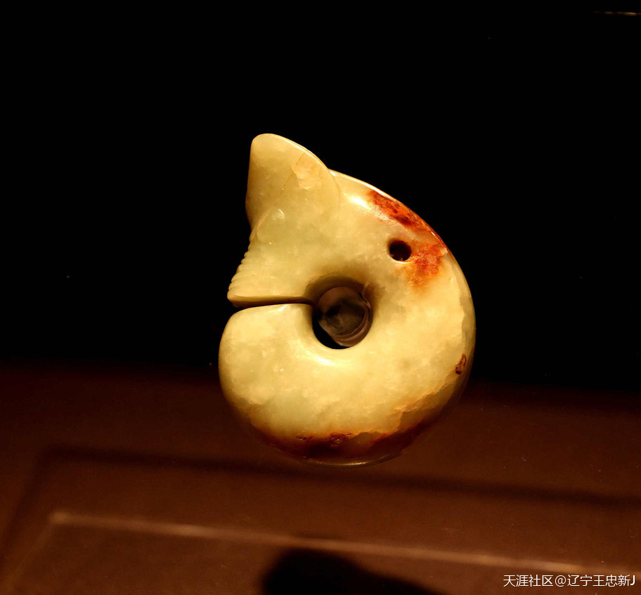 红山文化与“龙”-来自“红山文化”的报告之一-第3张图片-翡翠网 红山文化与“龙”-来自“红山文化”的报告之一-第3张图片-翡翠网