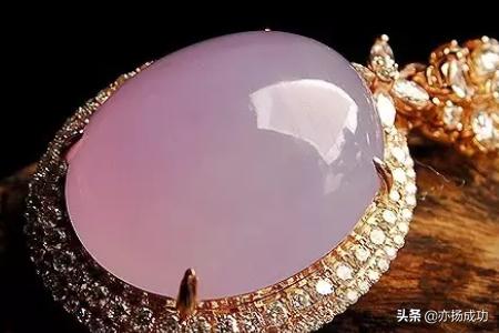 怎么鉴别紫罗兰翡翠的真伪?-第2张图片-翡翠网 怎么鉴别紫罗兰翡翠的真伪?-第2张图片-翡翠网