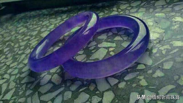 如何选择紫罗兰翡翠?-第4张图片-翡翠网 如何选择紫罗兰翡翠?-第4张图片-翡翠网